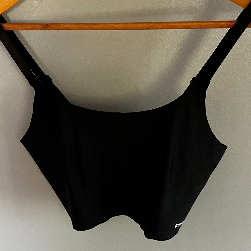 Reebok seamless size Large sports bra Black No Underwire No Padding